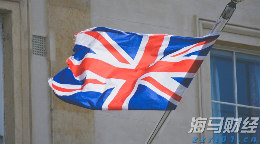 解锁新市场！梅州观赏鱼 “游” 进马来西亚