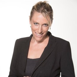 港股收盘(08.06) | 恒指微升0.03% “反内卷”概念活跃 新消费热股表现优异